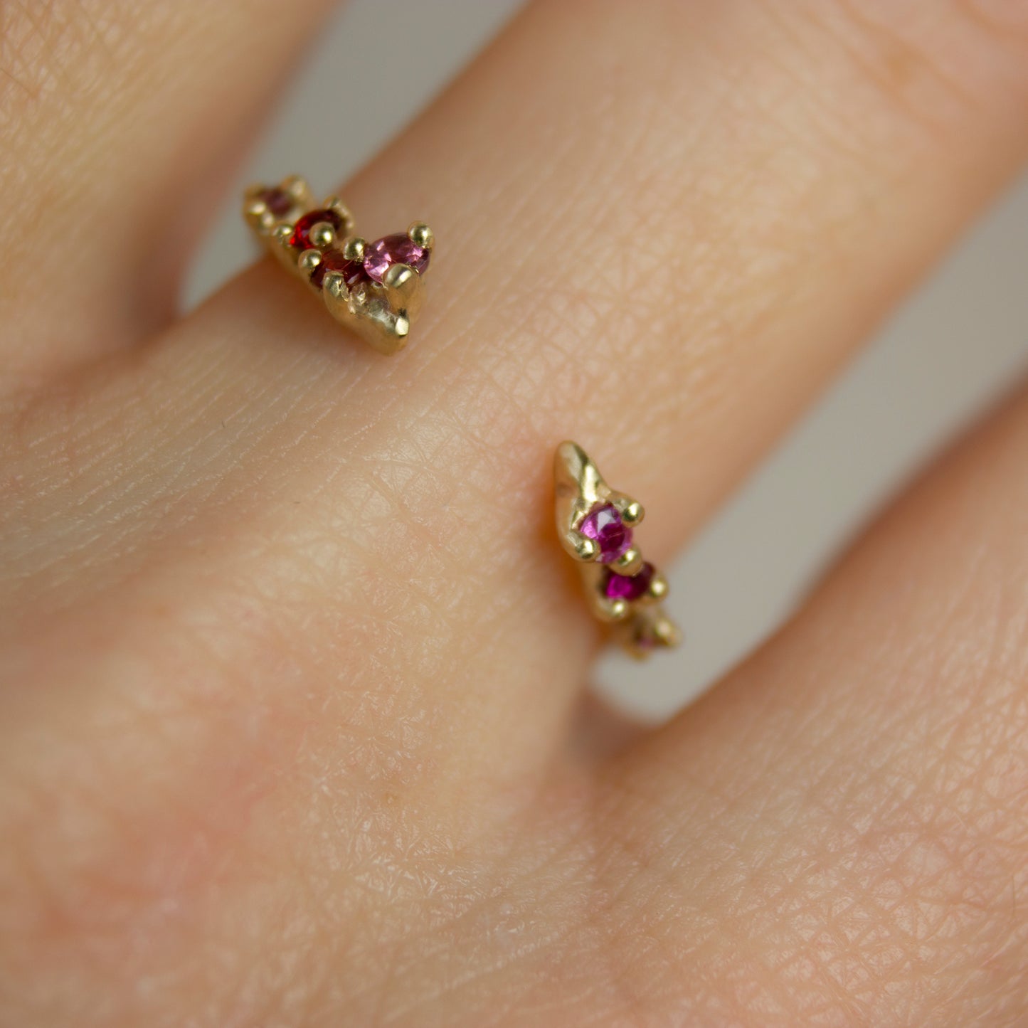 ROSY SAPPHIRE GARLAND OPEN RING - Irena Chmura Jewellery