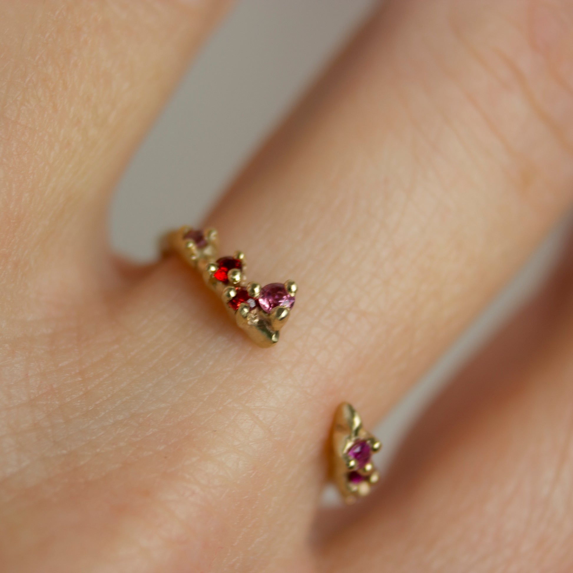 ROSY SAPPHIRE GARLAND OPEN RING - Irena Chmura Jewellery