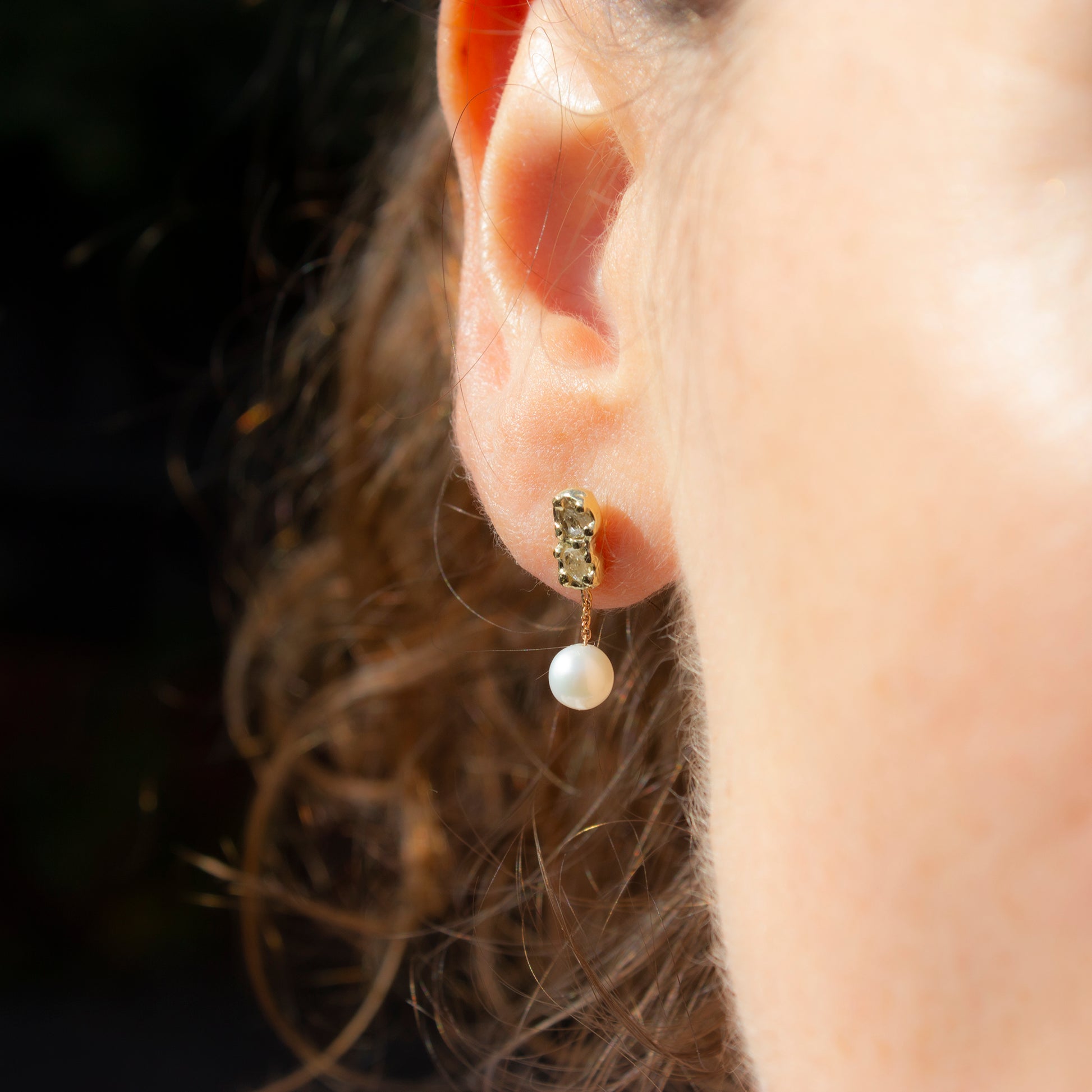 ONE OF A KIND GAIA EARRINGS - CHAMPAGNE DIAMONDS AND PEARL - Irena Chmura Jewellery